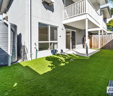 Convenient Living with Private Courtyard - Photo 5