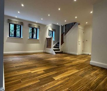 Forest Road, Binfield, Bracknell, RG42 - Photo 2