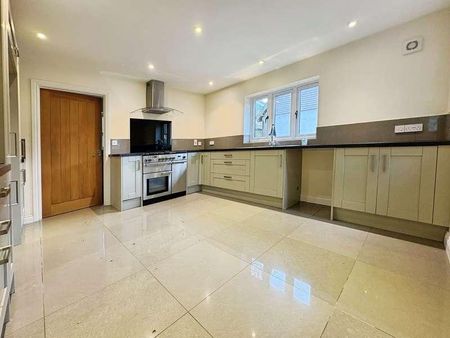 High Street, Heytesbury, BA12 - Photo 4