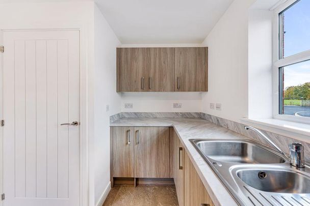 3 bedroom detached house to rent - Photo 1