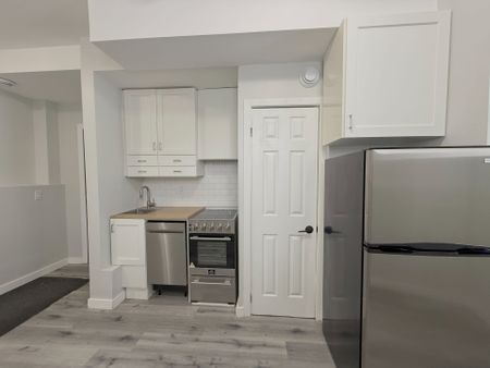 For Lease - 372 Darling Street Unit# 12, Brantford, Ontario - Photo 3