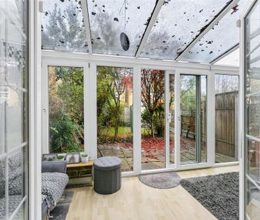 4 bedroom semi-detached house to rent - Photo 4