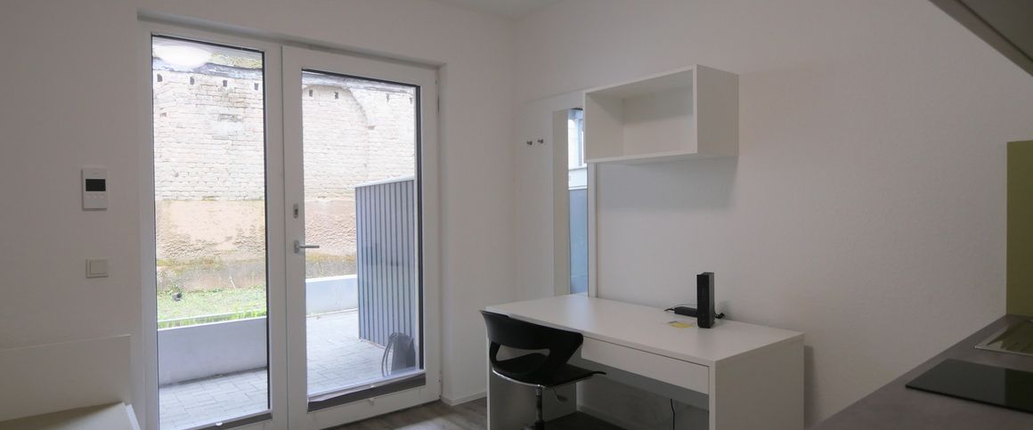 Perfekt für Studenten: möbliertes 1-Zimmer-Appartement mit Terrasse! - Photo 1