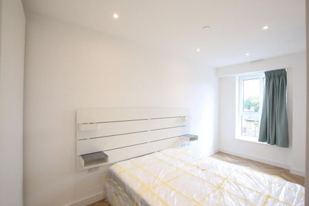 Studio to rent - Photo 2