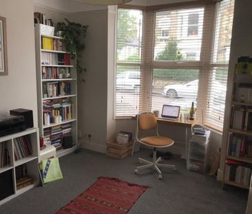 1 Bed Flat, Mornington Road, E11 - Photo 3