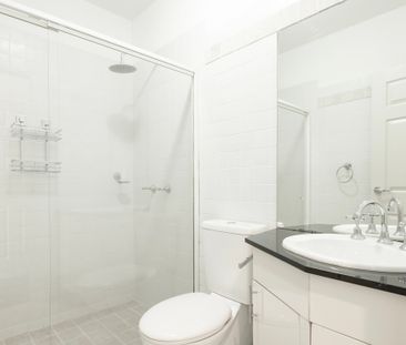 1/198 George Street, Erskineville NSW 2043 - Townhouse For Rent | D... - Photo 2