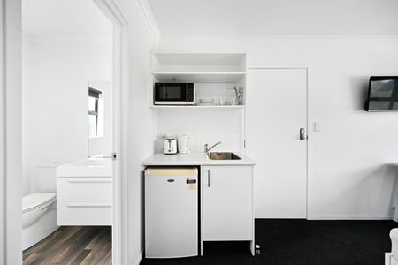 Fully Furnished Studio Room - Close To Waikato University - Photo 2