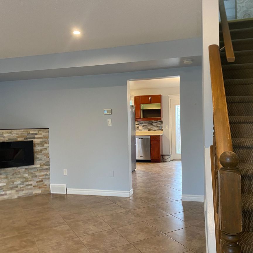 For Lease - 50 Chapman Court Unit# 53, London North, Ontario - Photo 1