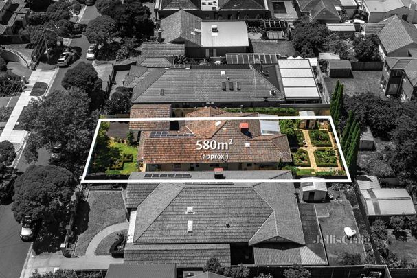 34 Smith Street, Hampton - Photo 1
