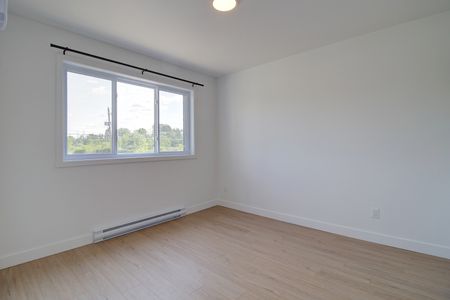 5001, boul. Bertrand-Fabi #106, Sherbrooke (Rock Forest | St-Élie) - Photo 2