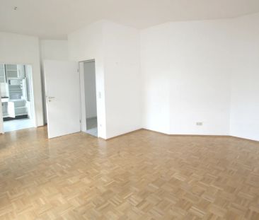 Jugendstil trifft City-Leben – charmantes Apartment mit Balkon - Photo 1