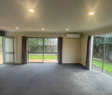 Tidy 3 Bedroom House - Photo 1