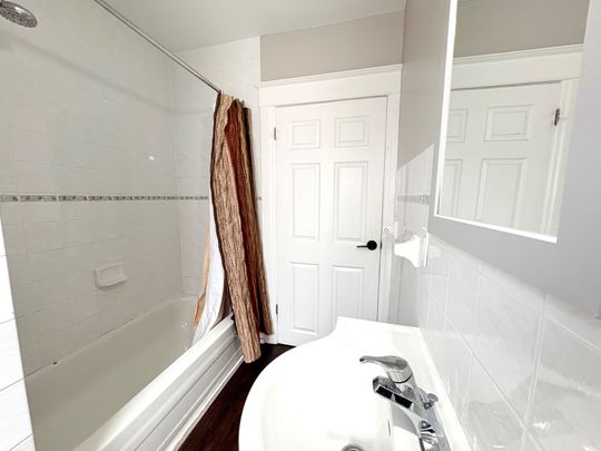 For Lease - 19 Proctor Boulevard Unit# Unit 2, Hamilton, Ontario - Photo 1