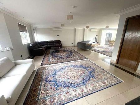 Croft Close, Mill Hill, NW7 - Photo 4