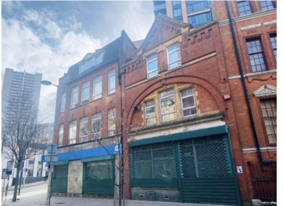 45 bedroom block of apartments to rent - Photo 1