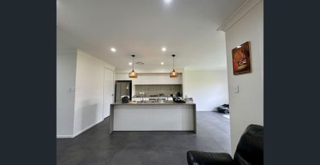 Modern 5-Bedroom Family Home in a Convenient Caddens Location - Photo 3