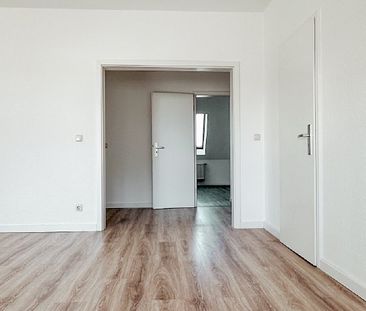 ERSTBEZUG! 4-Raum-Dachgeschosswohnung mit Ausblick - Foto 2