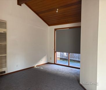 11 Royal Court, Seabrook - Photo 2