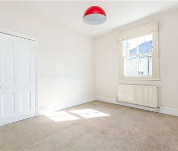 4 bedroom terraced house to rent - Photo 6