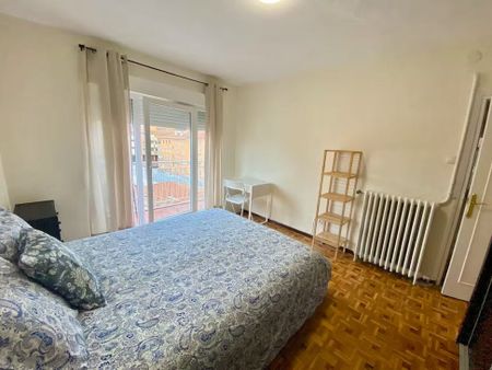 Calle Aguileñas, Madrid, Community of Madrid 28029 - Photo 3