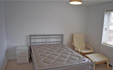 1 Bedroom House / Flat Share to let - Photo 2