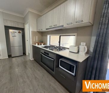 Spacious & Excellent Location - Photo 5