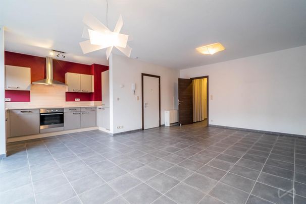 Appartement met twee slaapkamers in Mons - Photo 1