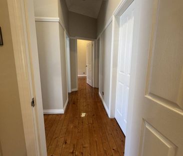 3 Bedroom Duplex in Prime Kingsford Location - Photo 3