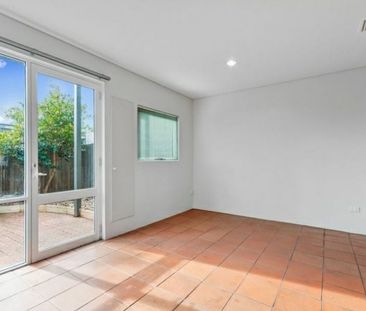 3 BEDROOM UNIT - Photo 4