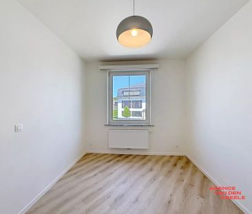 Volledig gerenoveerd appartement met garage - Photo 6