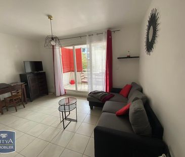 Location Appartement 2 pièces 38m² ST DENIS 97400 - Photo 3