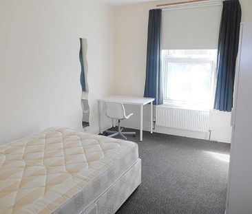 5 bedroom terraced house to rent - Photo 5