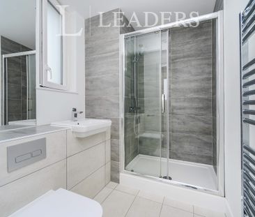 3 bedroom apartment to rent Sirius, 2 The Boardwalk, Brighton, BN2 - Photo 2