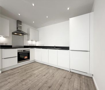 2 bedroom apartment to rent - Photo 2