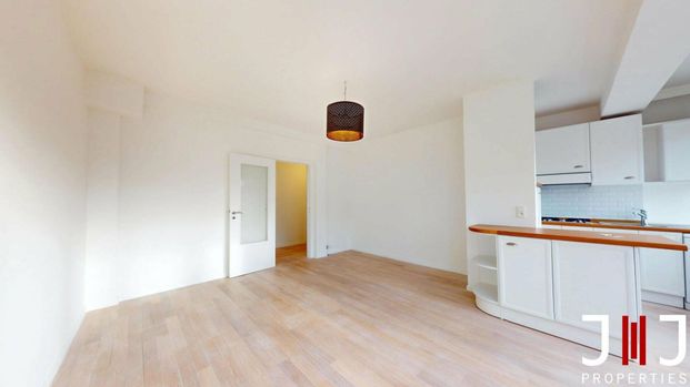 Flat for rent - Photo 1
