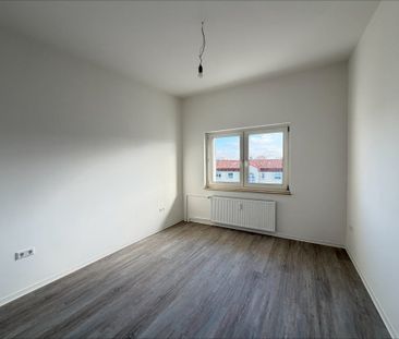 Elis.-von-Thadden-Straße 10, 51377 Leverkusen OT Alkenrath - Photo 1