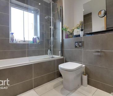 1 bedroom in a house share to rent - Photo 5