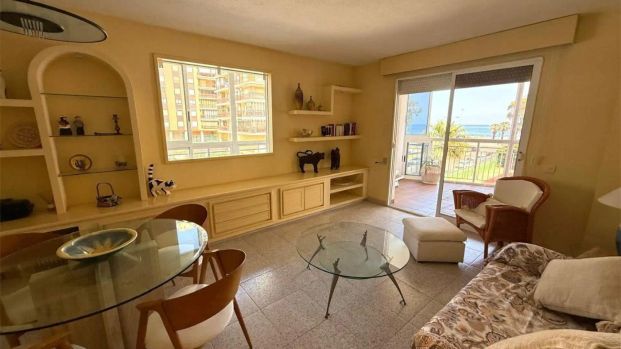 Piso de alquiler en Carrer Bassot, 11, La Curva - Photo 1