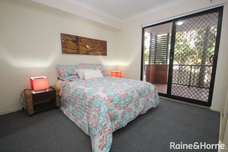 Spacious St Lucia Sanctuary with Northerly Views - Photo 4