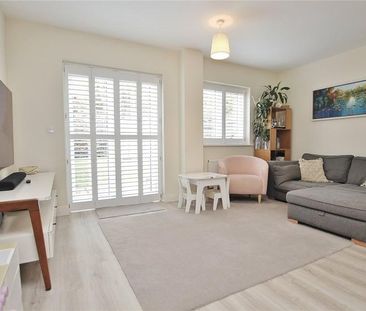 3 bedroom semi-detached house to rent - Photo 5