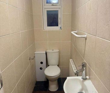 Uxbridge Road, Slough, SL2 - Photo 4