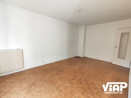 T1 DE 25 m² PROCHE LYCEE RENOIR - Photo 4