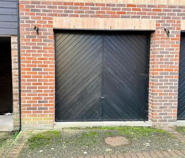 2 bedroom maisonette to rent - Photo 2