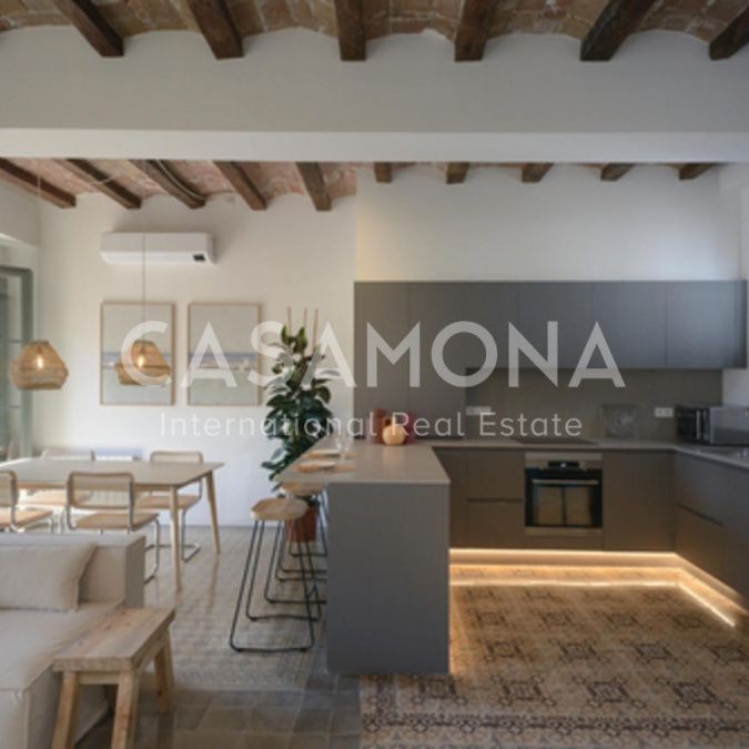 Luxurious 2 Bedrooms In The Heart Of Barcelona with Balconies - Photo 1