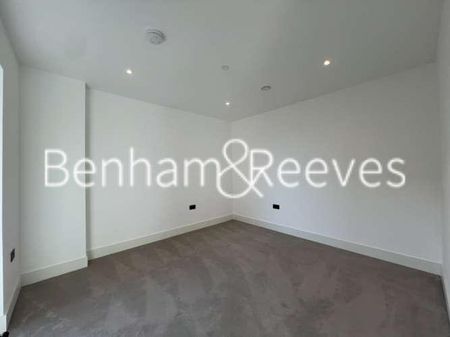 Munstead Apartments, Danvers Avenue, SW11 - Photo 3