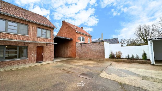 Rustig gelegen gezinswoning met drie slaapkamers vlakbij Maastricht! - Photo 1