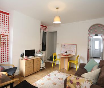 Montague Road (3 bed) - Photo 1