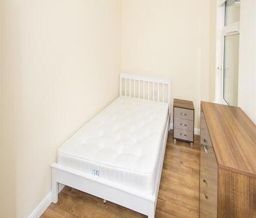 129a Agincourt Avenue, Belfast, BT7 1QD - Photo 4