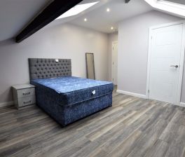 2 bedroom Flat in Flat 5, Leeds - Photo 6