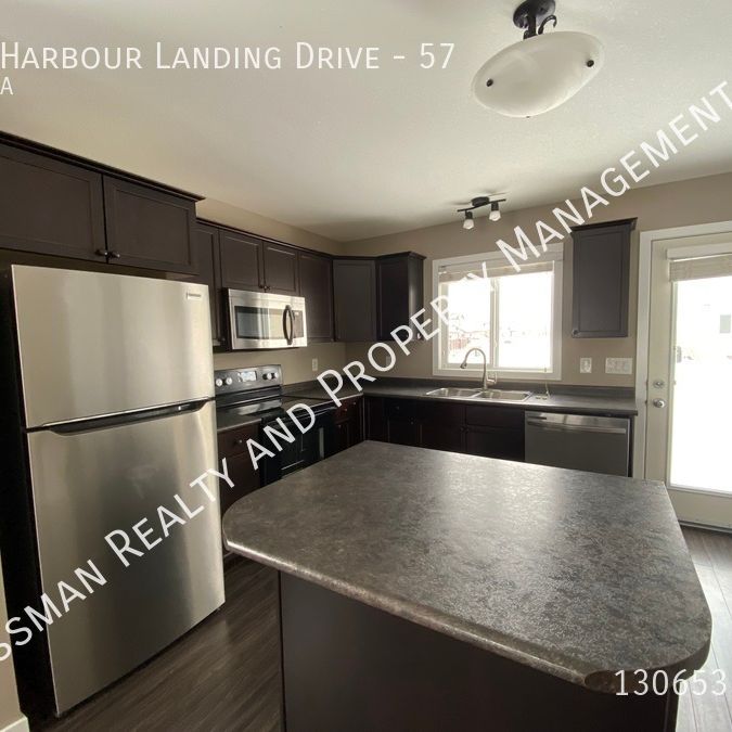 3 bed, 1 bath townhouse harbour landing - Photo 1